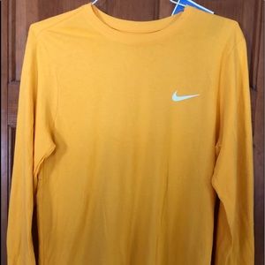 NIKE Dri-Fit yellow long sleeve tee Size Large NWT